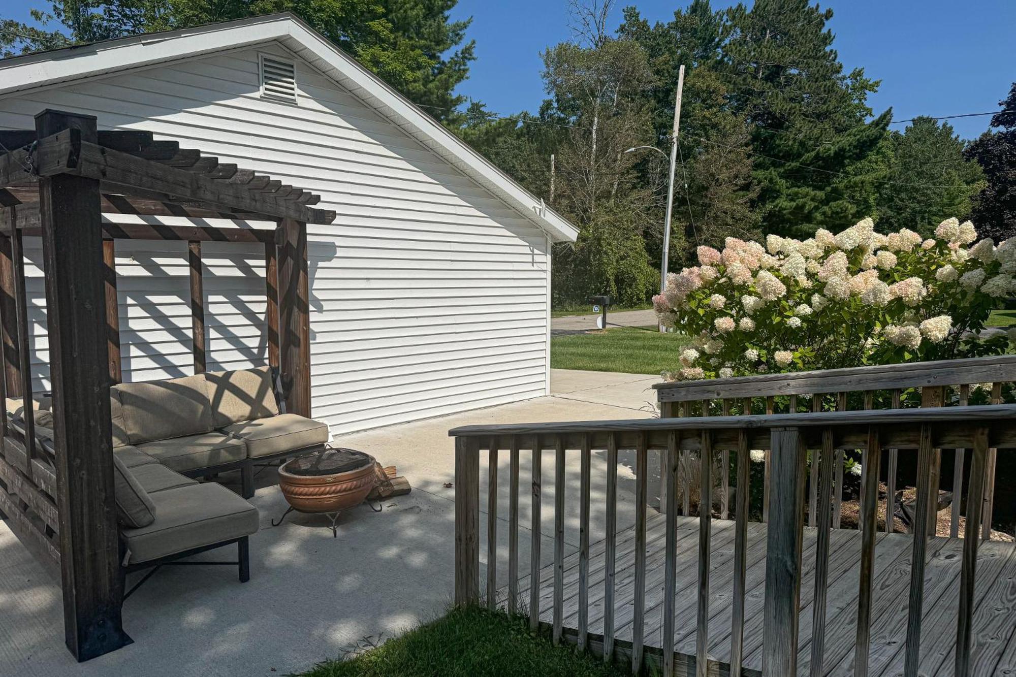 Burt Lake Lookout Villa Indian River Exterior foto